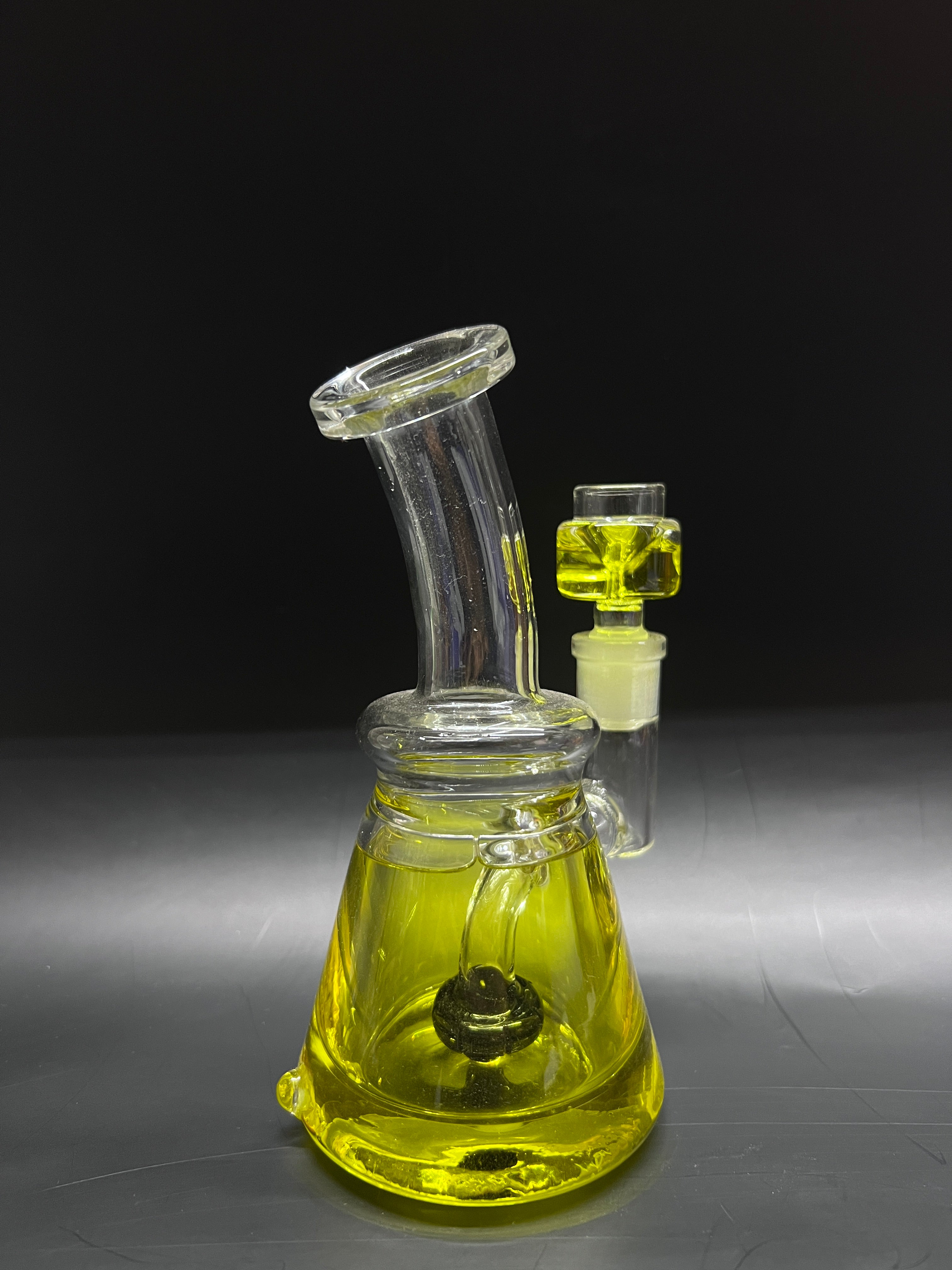 image_f4b10e8d-30fc-4bb5-8077-46f9bf9ee0bc Mini Glycerin Chiller Water Pipe